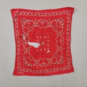 VTG RED FAST COLOR 100% COTTON ELEPHANT TRUNK UP BANDANNA BANDANA  15" x  15"